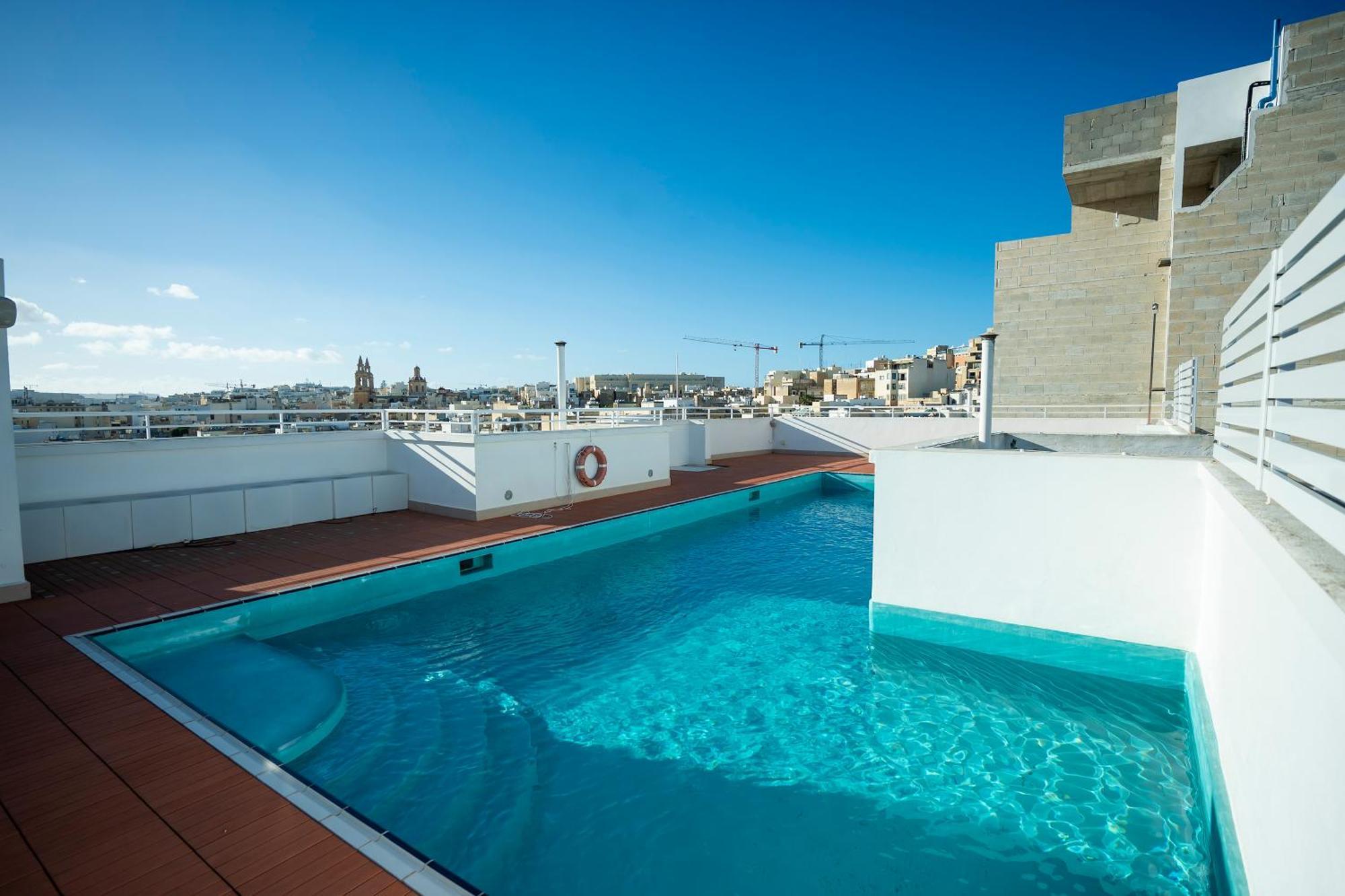 Day'S Inn Hotel And Residence Sliema Eksteriør bilde