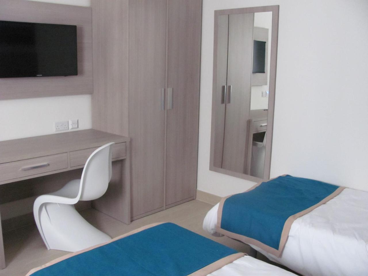 Day'S Inn Hotel And Residence Sliema Eksteriør bilde